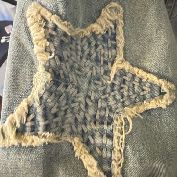 Savanna Jane Denim Jacket in Light Blue with Star Details - Picture 4 of 12